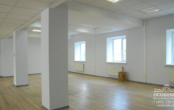 на улице Короленко, 3А, площадь 3312 м