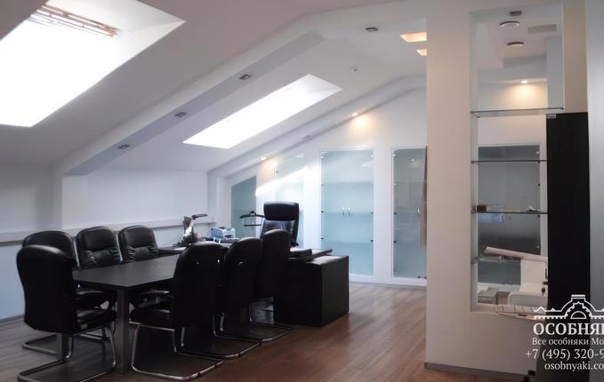 на улице Короленко, 3А, площадь 3312 м