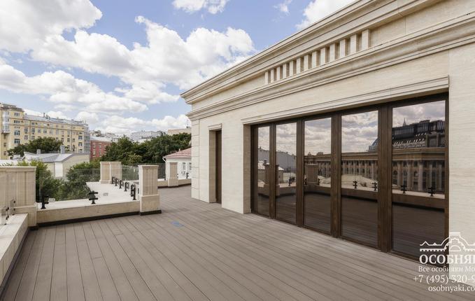 в Газетном переулке, 13, площадь 663 м