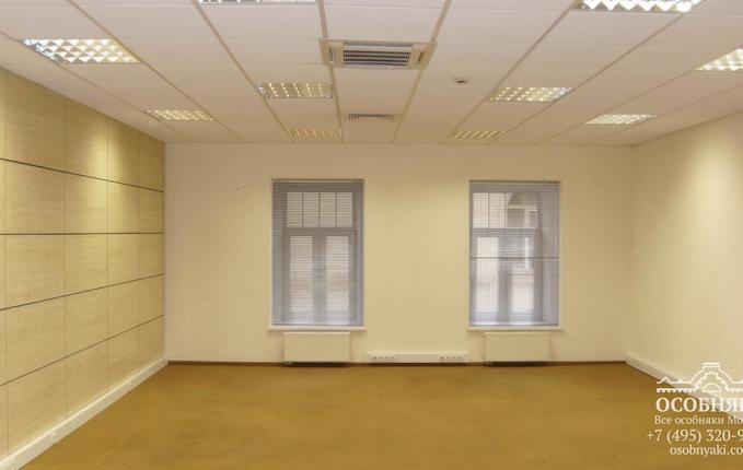 на Тверской, 9, площадь 5660 м