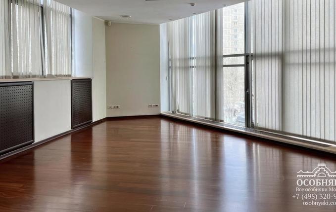 на Каланчёвской улице, 49, площадь 3920 м