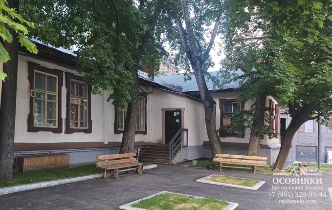 на улице Казакова, 5, площадь 290 м