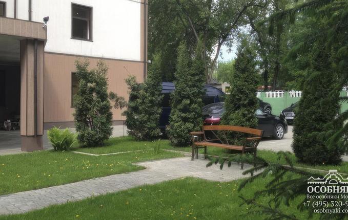 на улице Раменки, 17, площадь 1052 м