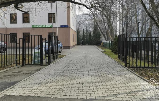 на улице Раменки, 17, площадь 1052 м