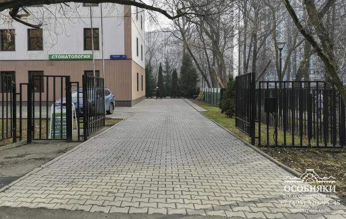 на улице Раменки, 17, площадь 1052 м