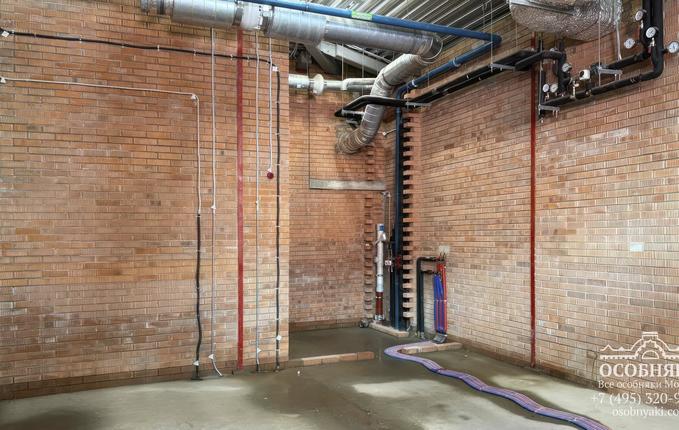 в Большом Толмачёвском переулке, 5с11, площадь 268 м