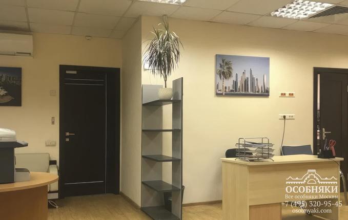 в Большом Сухаревском переулке, 21, площадь 1012 м