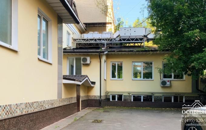 на Долгоруковской улице, 40, площадь 1248 м