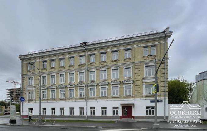 на Кожевнической улице,26, площадь 1176 м