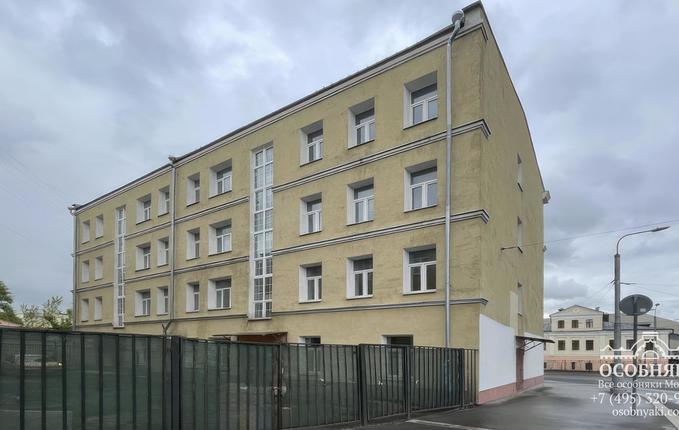 на Кожевнической улице,26, площадь 1176 м