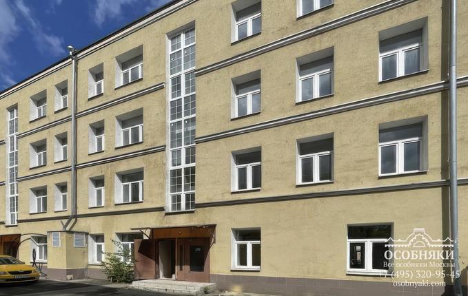 на Кожевнической улице,26, площадь 1176 м