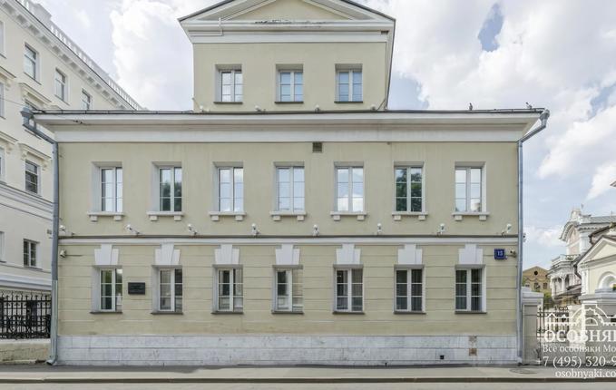 в Архангельском переулке, 15, площадь 482 м