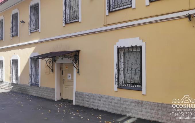 на Пятницкой улице, 22, площадь 323 м