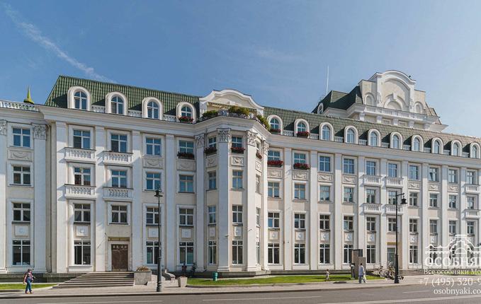 на улице Остоженка, 25, площадь 1843 м