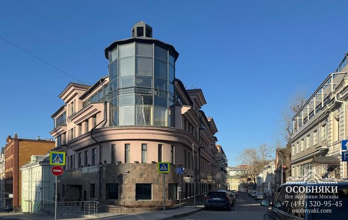 в Большом Дровяном переулке, 7, площадь 2310 м