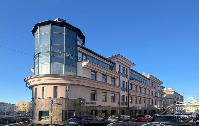 в Большом Дровяном переулке, 7, площадь 2310 м