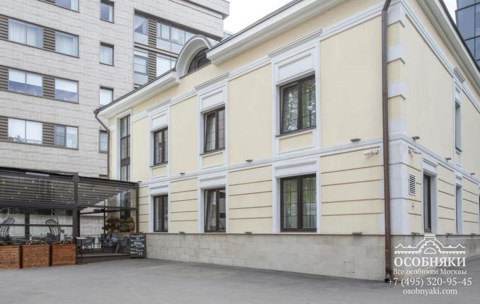в Дегтярном переулке, 8с2, площадь 596 м