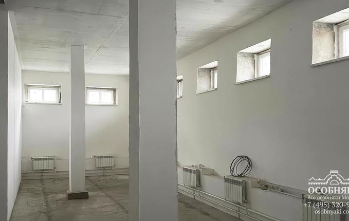 на Гончарной набережной, 3, площадь 1044 м