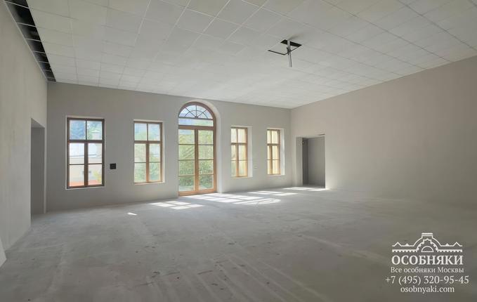 на Пречистенке, 35, площадь 2550 м