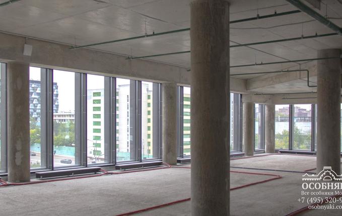 на улице Авиаконструктора Микояна, 1, площадь 9840 м