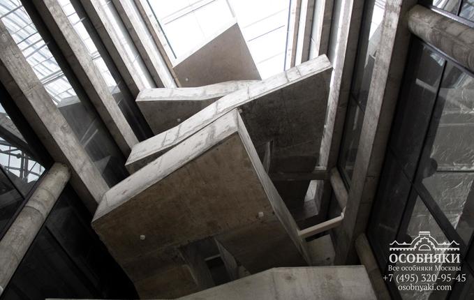 на улице Авиаконструктора Микояна, 1, площадь 9840 м