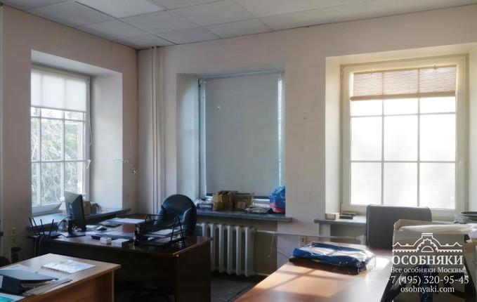 на улице Петра Романова, 14, площадь 732 м