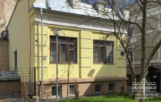 в Малом Кисельном переулке, 4, площадь 388 м