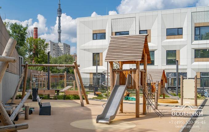 на улице Годовикова, 11, площадь 3558 м