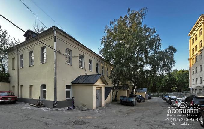 в Сыромятническом проезде, 8, площадь 1044 м