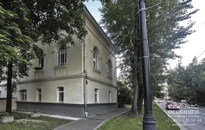 в Сыромятническом проезде, 8, площадь 1044 м
