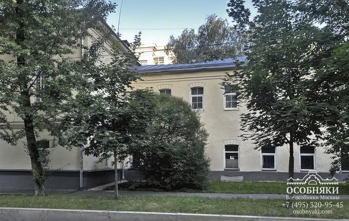в Сыромятническом проезде, 8, площадь 1044 м