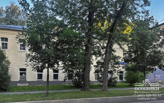 в Сыромятническом проезде, 8, площадь 1044 м