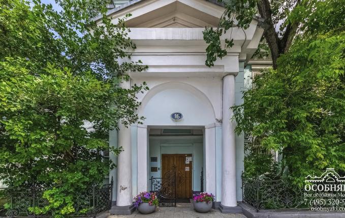 на улице Малая Дмитровка, 16с6А, площадь 1177 м