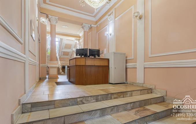 на улице Малая Дмитровка, 16с6А, площадь 1177 м