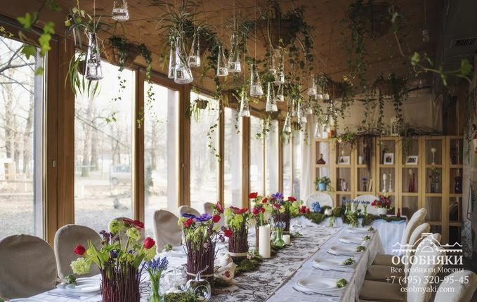 на улице Академика Королёва, 19А, площадь 1220 м