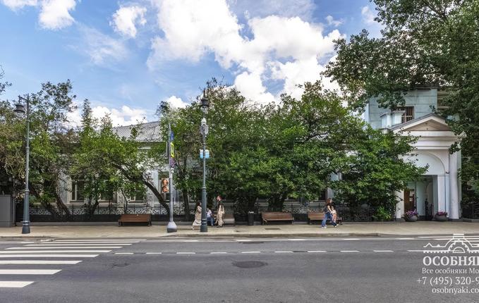 на улице Малая Дмитровка, 16с6А, площадь 1177 м