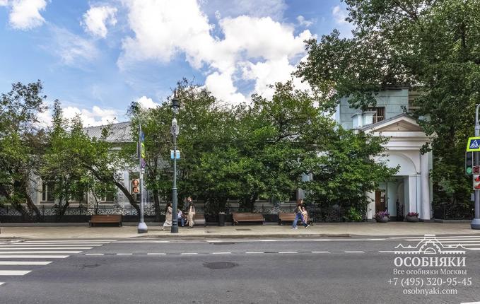 на улице Малая Дмитровка, 16с6А, площадь 1177 м