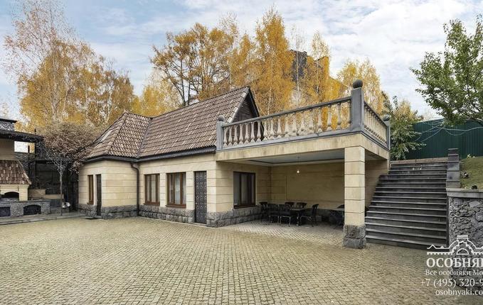 на 2-й Мякининской улице, 48, площадь 980 м