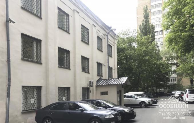 в Астраханском переулке, 5/9, площадь 507 м