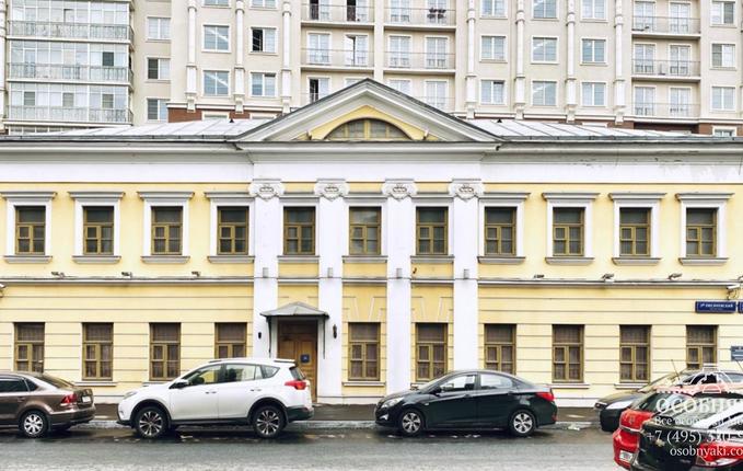 в Люсиновском переулке, 5, площадь 757 м