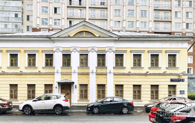 в Люсиновском переулке, 5, площадь 967 м