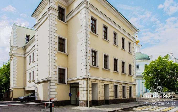 в Большом Левшинском переулке, 1, площадь 1500 м