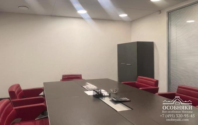 в Большом Спасоглинищевском переулке, 9/1, площадь 1544 м