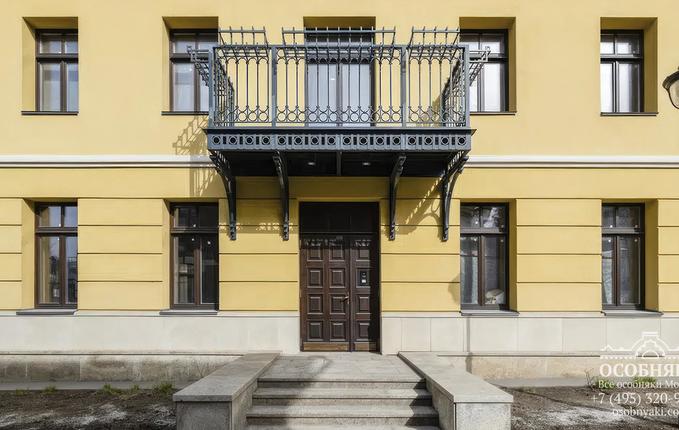 во 2-м Кадашёвском переулке, 5, площадь 985 м