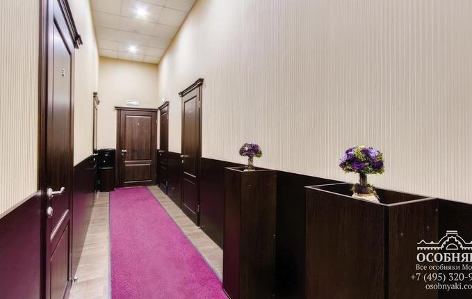 в Старопименовском переулке, 11с3, площадь 447 м