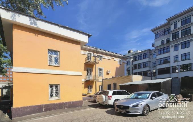 на Озерковской набережной, 52с1, площадь 1137 м