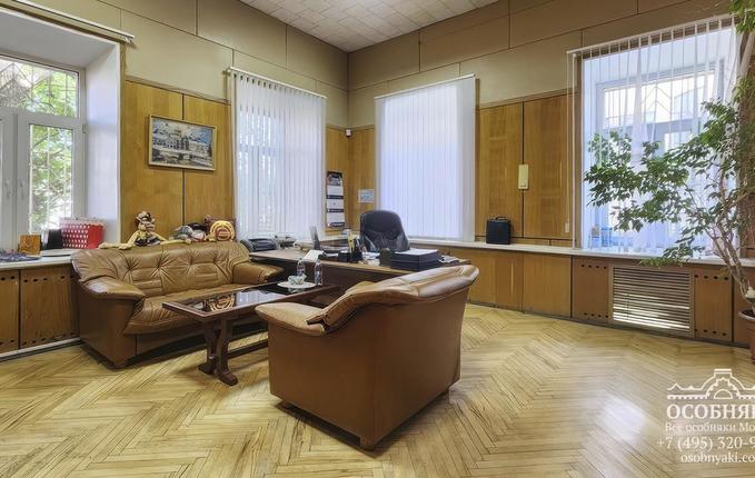 на Озерковской набережной, 52с1, площадь 1137 м