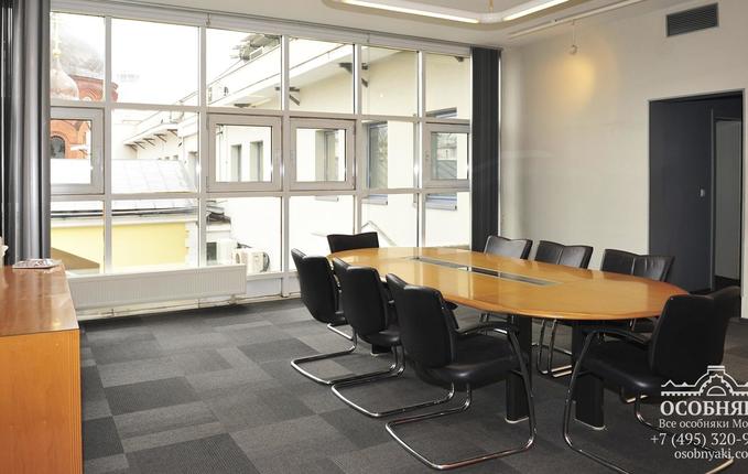 в 5-м Монетчиковском переулке, 3, площадь 2551 м