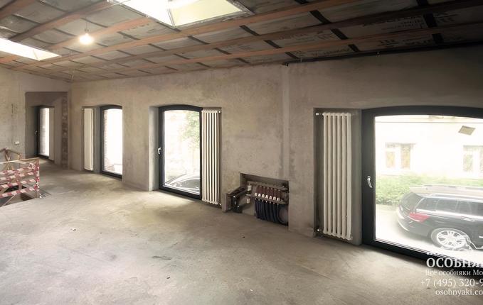 в Лучниковом переулке, 7, площадь 379 м