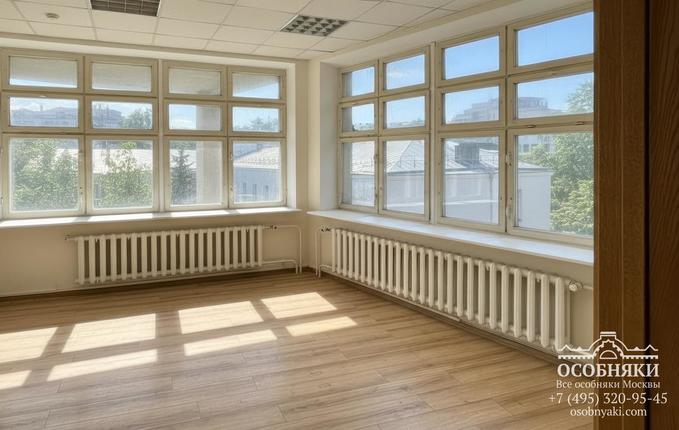 в Большом Спасоглинищевском переулке, 3, площадь 2060 м